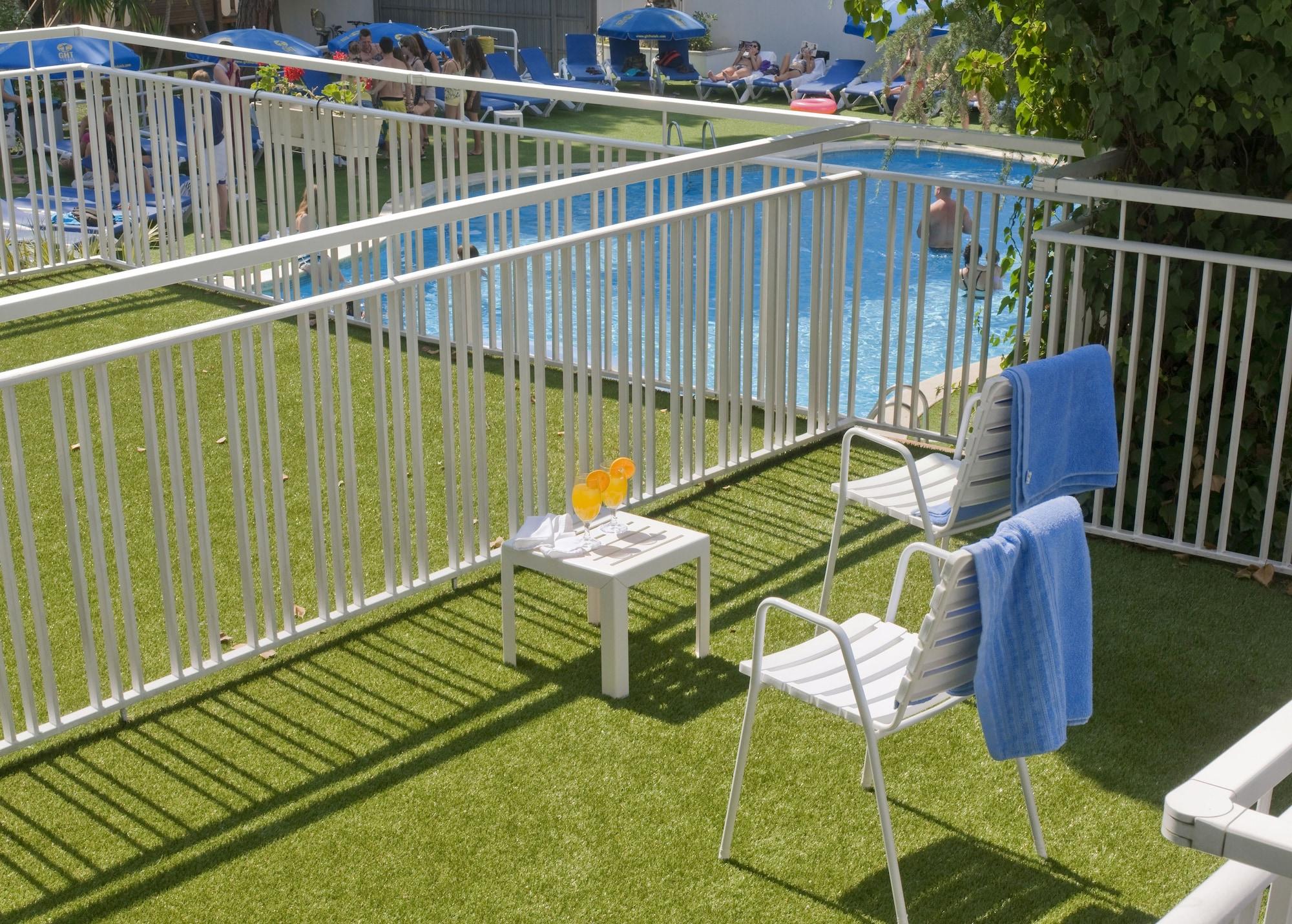 Ght Balmes, Hotel-Aparthotel&Splash Calella Bagian luar foto