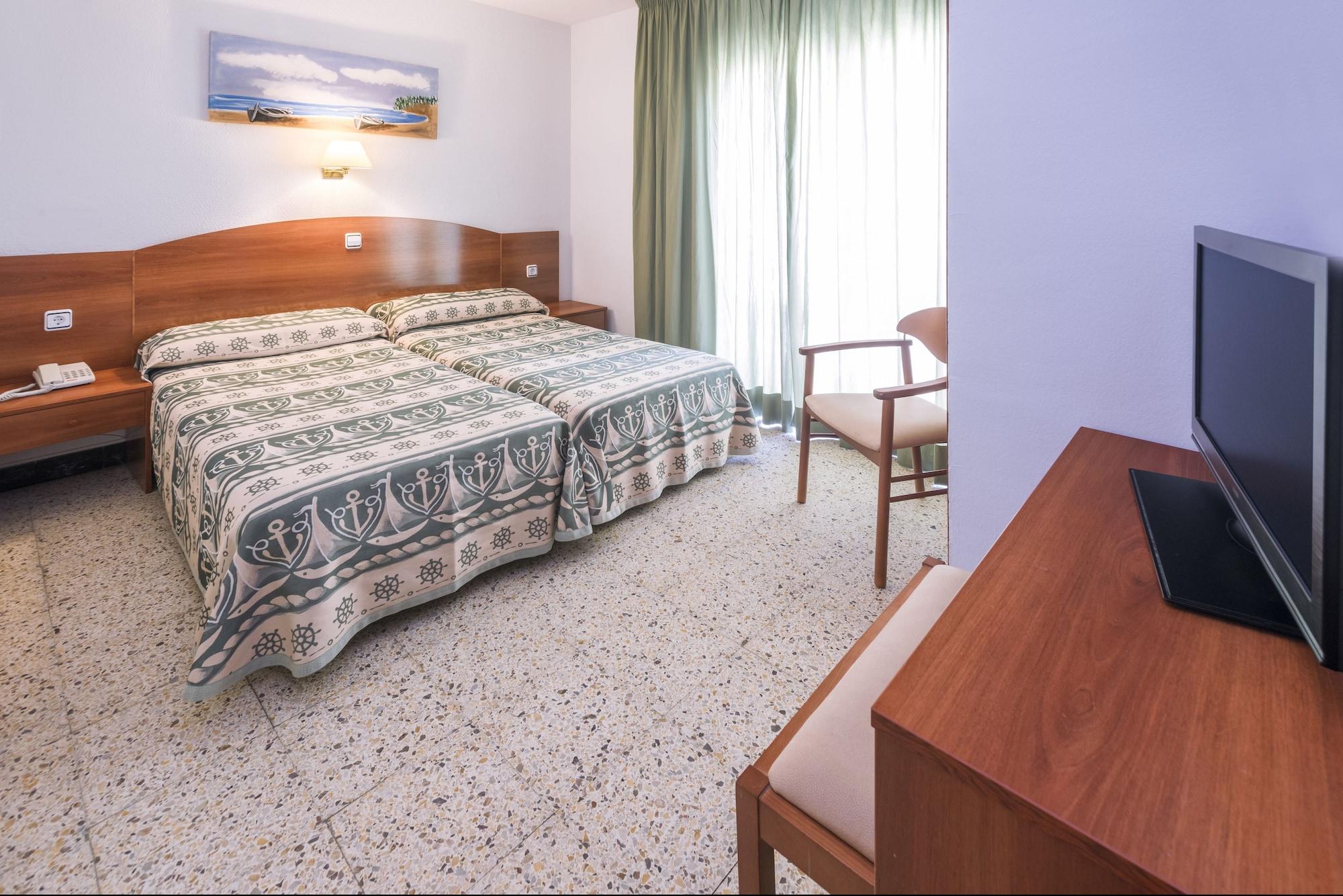 Ght Balmes, Hotel-Aparthotel&Splash Calella Bagian luar foto
